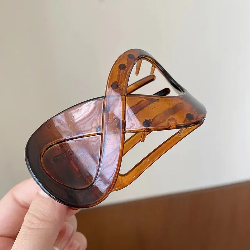 2 шт., большая заколка в виде акулы, аксессуар для волос, высококачественная ретро 8-образная заколка для волос, заколка на затылке, заколка для волос в стиле ретро в виде утконоса
2 шт., большая заколка в виде акулы, аксессуар для волос, высококачественная ретро 8-образная заколка для волос, заколка на затылке, заколка для волос в стиле ретро в виде утконоса