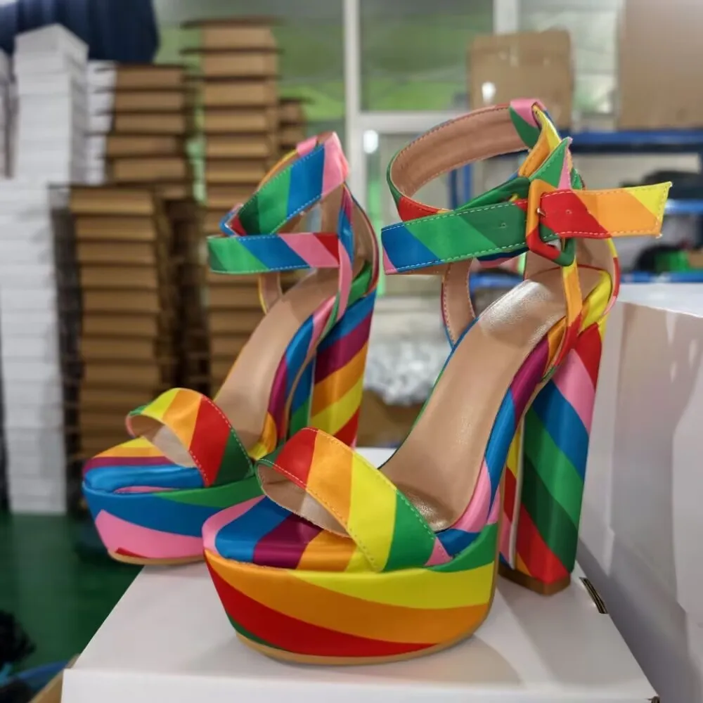 Women's Rainbow Satin Platform Heel Sandals Chunky Block Heel Open Toe Double Buckle Strap Design Summer Casual Style Sandals
Women's Rainbow Satin Platform Heel Sandals Chunky Block Heel Open Toe Double Buckle Strap Design Summer Casual Style Sandals
