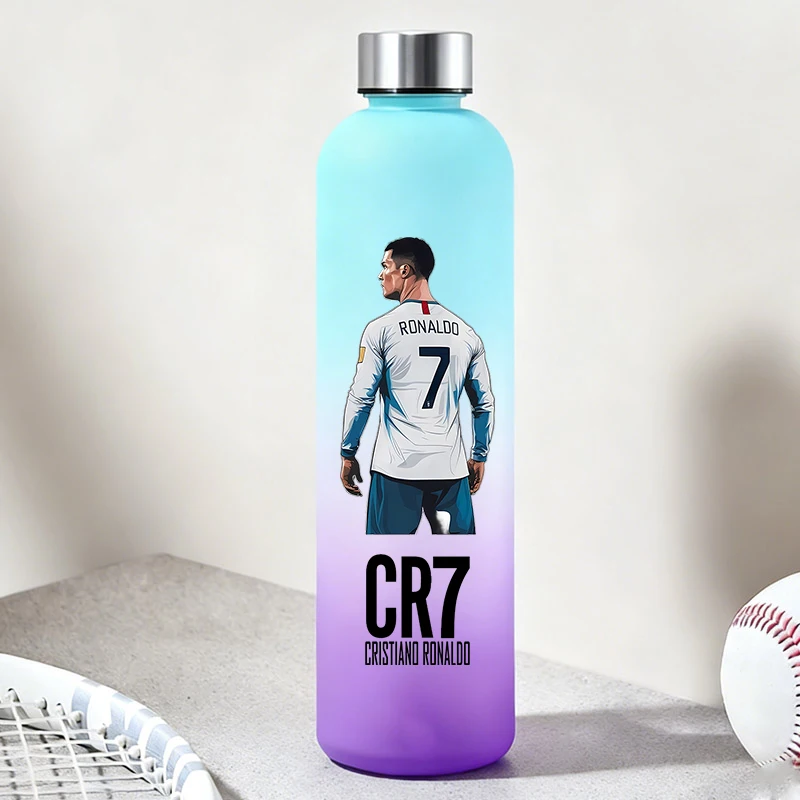 900 мл CR7 бутылки для воды повседневная футбольная звезда Ronaldos спортивная бутылка уличные путешествия тренажерный зал фитнес кувшины детские портативные чашки для питья
900 мл CR7 бутылки для воды повседневная футбольная звезда Ronaldos спортивная бутылка уличные путешествия тренажерный зал фитнес кувшины детские портативные чашки для питья