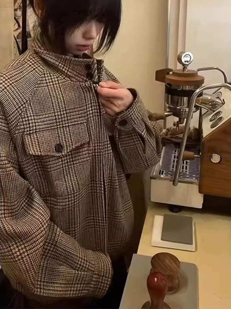 Autumn Winter American Vintage Plaid Coat Women French Elegnat Sweet Loose Jacket Female Casual Y2K Harajuku Retro Outwear New
Autumn Winter American Vintage Plaid Coat Women French Elegnat Sweet Loose Jacket Female Casual Y2K Harajuku Retro Outwear New