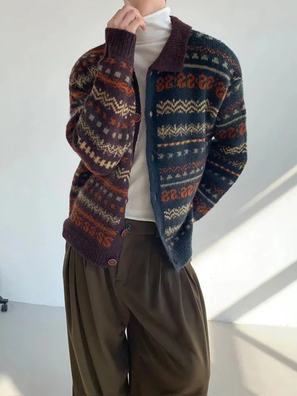 Мужской вязаный кардиган в стиле фолк-арт с отложным воротником, ретро-дизайн, осенне-зимняя коллекция
Мужской вязаный кардиган в стиле фолк-арт с отложным воротником, ретро-дизайн, осенне-зимняя коллекция