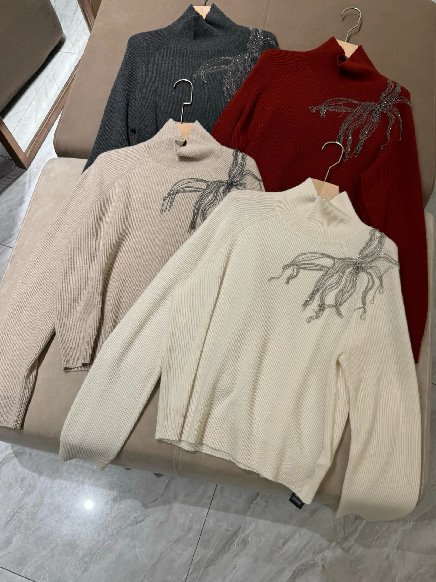 BCbaby Camere Heavyweight Tassel Knitted Women's f High Ne Faionable Warm Overhead Sweater Casual Loose Fit Soft
BCbaby Camere Heavyweight Tassel Knitted Women's f High Ne Faionable Warm Overhead Sweater Casual Loose Fit Soft