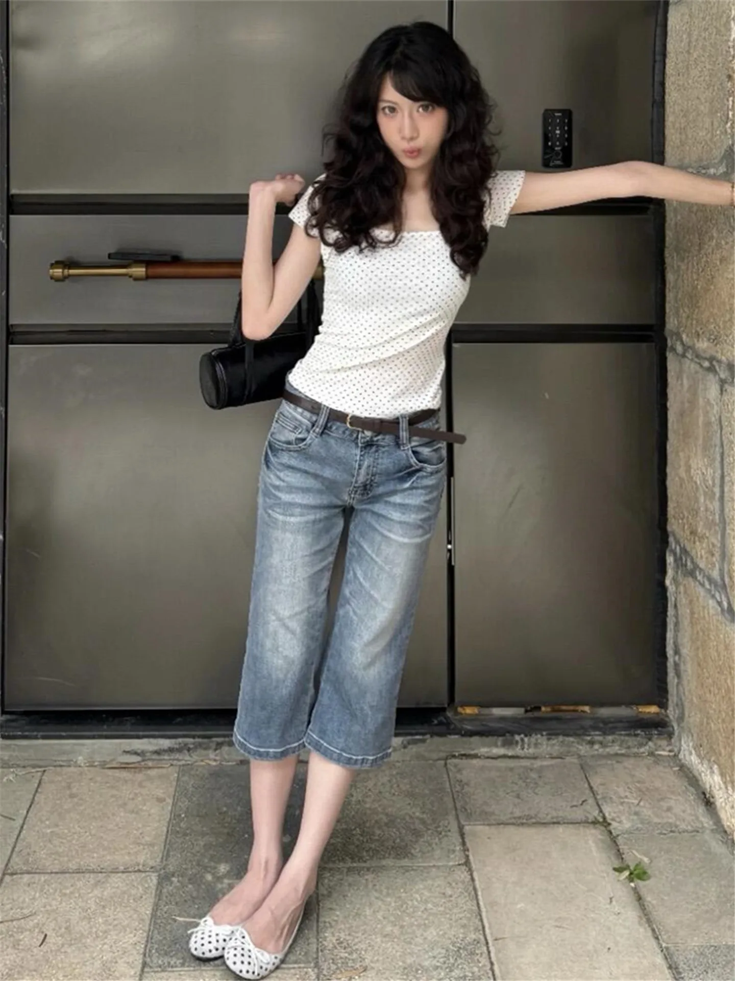 American Style Low Waist Bell Bottom Jeans Women's Summer Slimming Washed Casual Mid-Length Cotton Denim Pants Hot Girl Stree...
American Style Low Waist Bell Bottom Jeans Women's Summer Slimming Washed Casual Mid-Length Cotton Denim Pants Hot Girl Stree...