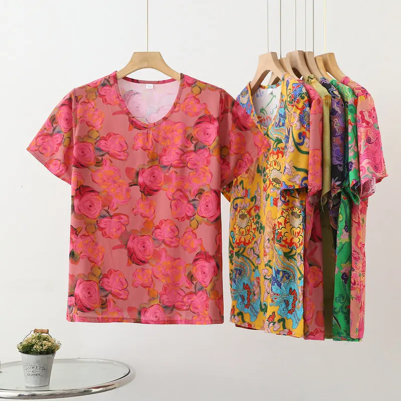 Plus size Summer Rayon Blend short sleeve Tshirts Lightweight Breezy V-Neck Floral Print Tee Tops Mom's Casual comfort T-shirt
Plus size Summer Rayon Blend short sleeve Tshirts Lightweight Breezy V-Neck Floral Print Tee Tops Mom's Casual comfort T-shirt