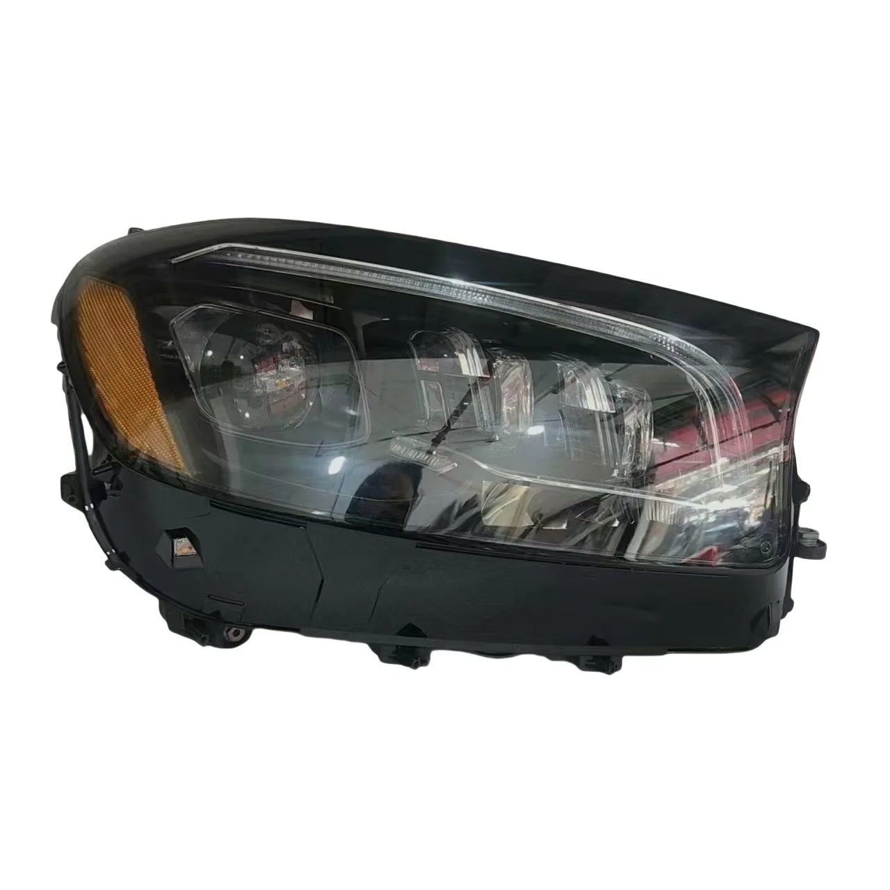 Suitable for Mercedes-Benz W167 X167 GLS320 GLS400 GLS450 GLS63 original quality geometric headlight US version A1679069806/9706
Suitable for Mercedes-Benz W167 X167 GLS320 GLS400 GLS450 GLS63 original quality geometric headlight US version A1679069806/9706