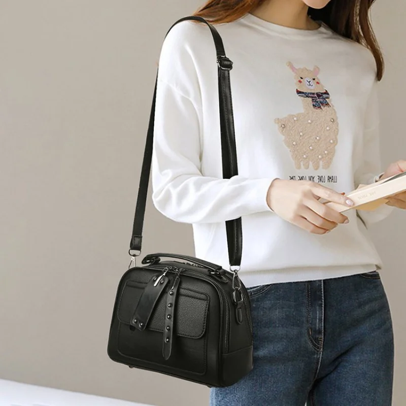 Luxury Ladies Shoulder Bag Made Of Premium Leather Boasting Famous Designer Inspired And Casual Vintage Style 
Luxury Ladies Shoulder Bag Made Of Premium Leather Boasting Famous Designer Inspired And Casual Vintage Style