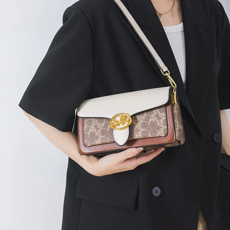 Fashion Texture Shoulder Crossbody Bag Retro Printing Women's Handbag Simple Versatile Commuter Bag PU Material Fanny Pack
Fashion Texture Shoulder Crossbody Bag Retro Printing Women's Handbag Simple Versatile Commuter Bag PU Material Fanny Pack