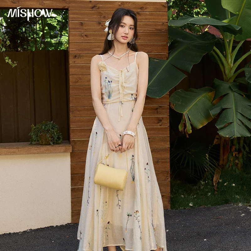 MISHOW French Embroidered Strap Dress with Floral 2026 Summer Irregular Hem Sweet Dresses Chest Drawstring Long Dress MXF29L2733
MISHOW French Embroidered Strap Dress with Floral 2026 Summer Irregular Hem Sweet Dresses Chest Drawstring Long Dress MXF29L2733