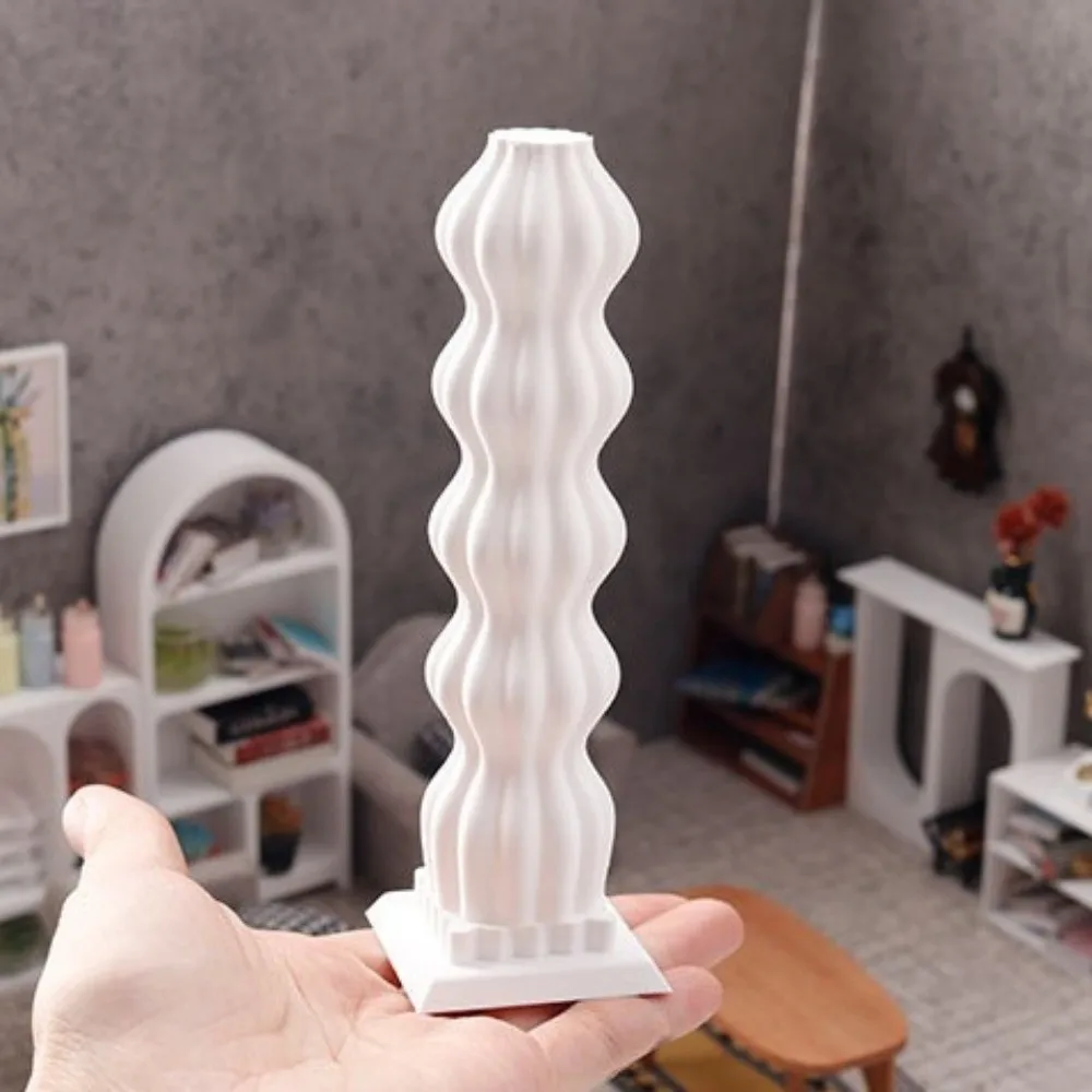 Миниатюрный напольный светодиодный светильник для кукольного домика 1/12, имитация освещения, классический напольный светильник для микро-сцен
Миниатюрный напольный светодиодный светильник для кукольного домика 1/12, имитация освещения, классический напольный светильник для микро-сцен