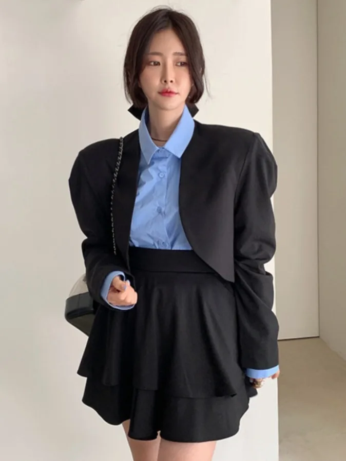 Dongda Gate Spring 2025 Women's ort Bubble Sve Suit Jaet Arc-aped Versatile Faionable Premium Quali Outerwear
Dongda Gate Spring 2025 Women's ort Bubble Sve Suit Jaet Arc-aped Versatile Faionable Premium Quali Outerwear