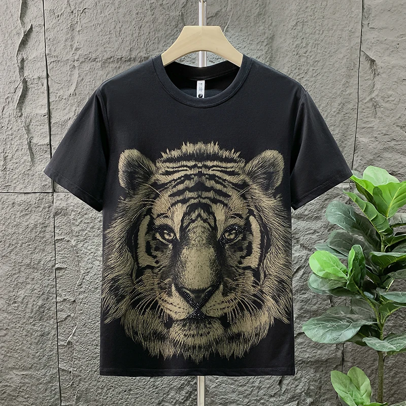 Light luxury design tiger print T-shirt men's 2025 new summer fashion handsome high-end men's short sleeved casual top
Light luxury design tiger print T-shirt men's 2025 new summer fashion handsome high-end men's short sleeved casual top