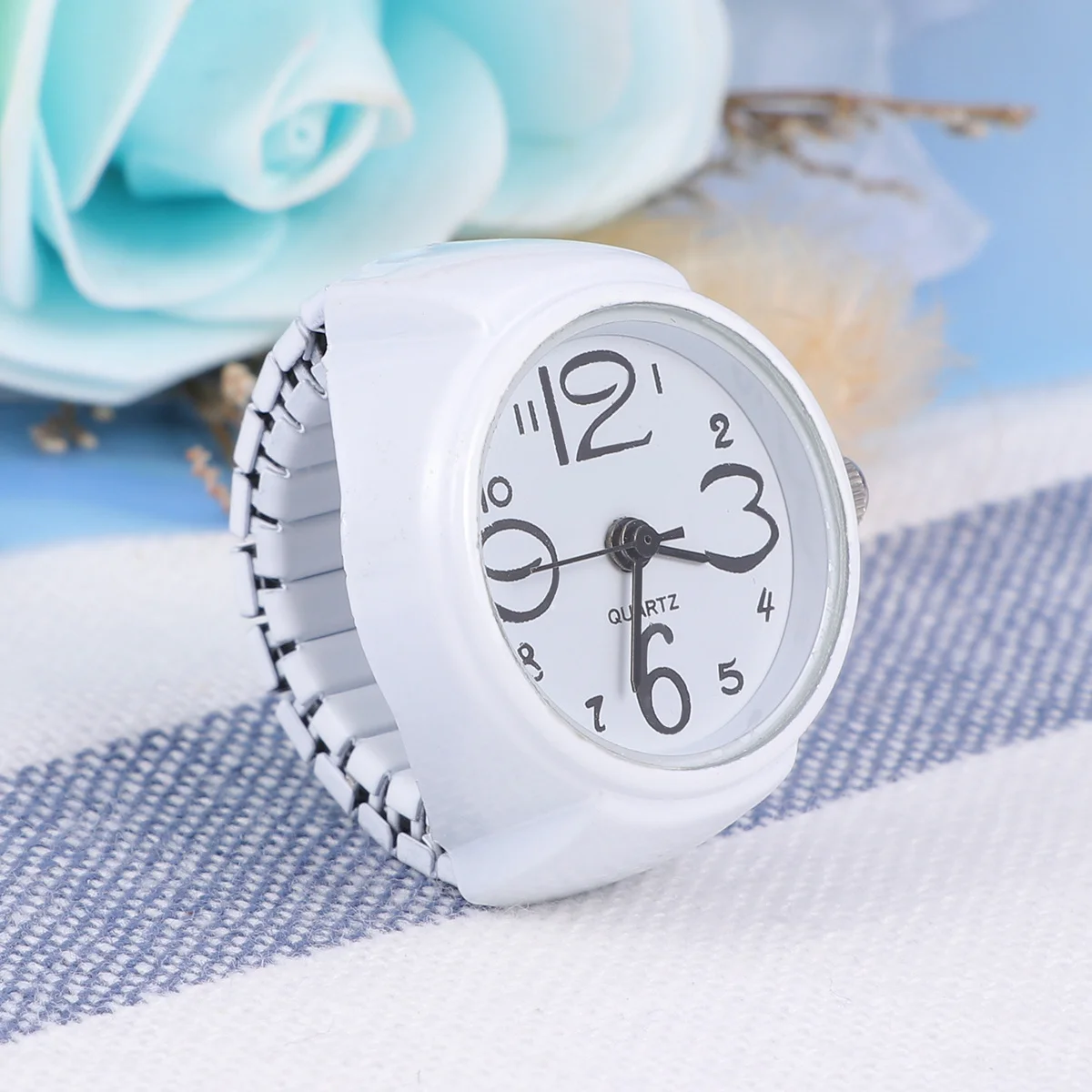 1pc Unisex Quartz Finger Mini Watch Ring Stylish Adjustable Fashion Gift For Friends Unisex Ring White
1pc Unisex Quartz Finger Mini Watch Ring Stylish Adjustable Fashion Gift For Friends Unisex Ring White