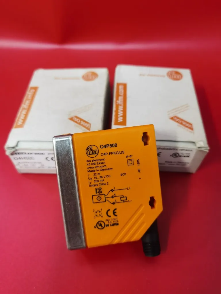 Package IFM O4P500 O4H500 Specular Reflection Sensor O4H200 Original Stock
Package IFM O4P500 O4H500 Specular Reflection Sensor O4H200 Original Stock