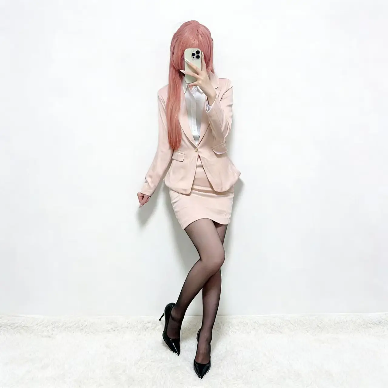 Pink Formal Office Lady Blazer Suit Work Wear Outfit for Wotakoi Love is Hard for Otaku Momose Narumi Cosplay
Pink Formal Office Lady Blazer Suit Work Wear Outfit for Wotakoi Love is Hard for Otaku Momose Narumi Cosplay