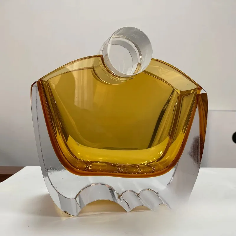 Modern, crystal eye rectangle, exquisite vase, tabletop flower pot, decorative gift box, wedding art decoration
Modern, crystal eye rectangle, exquisite vase, tabletop flower pot, decorative gift box, wedding art decoration