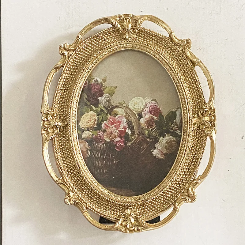 Oval gold vintage photo frame, do old carved picture frame decoration. Tabletop floral decoration, classic photo album
Oval gold vintage photo frame, do old carved picture frame decoration. Tabletop floral decoration, classic photo album