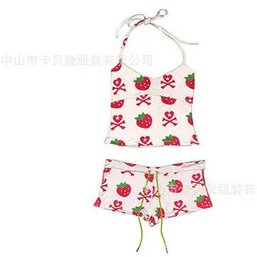 2026 Summer New Sweet Lace Up Slim Fit Halter Top + Drawstring Shorts Strawberry Printed Spicy Girl 2 Piece Sets Womens Outfits
2026 Summer New Sweet Lace Up Slim Fit Halter Top + Drawstring Shorts Strawberry Printed Spicy Girl 2 Piece Sets Womens Outfits