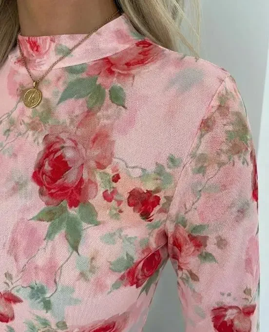 Women's Fashion Slimming T-Shirt Temperament Floral Print Mock Neck Long Sleeve Tee Female Sexy Slim Sheer Mesh Layering Top
Women's Fashion Slimming T-Shirt Temperament Floral Print Mock Neck Long Sleeve Tee Female Sexy Slim Sheer Mesh Layering Top
