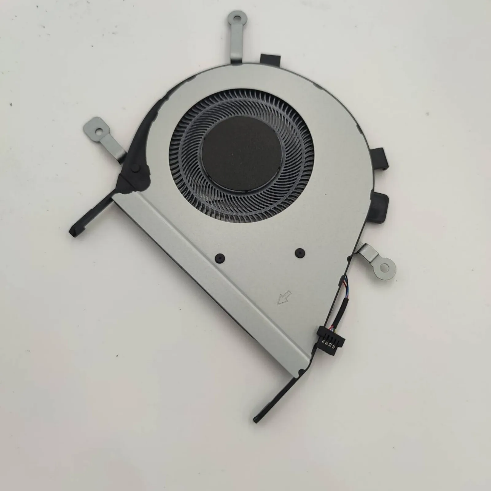 Вентилятор охлаждения процессора для ноутбуков ASUS Q406D, Q406DA, UM462DA, UX462DA
Вентилятор охлаждения процессора для ноутбуков ASUS Q406D, Q406DA, UM462DA, UX462DA