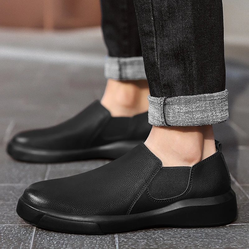 Men's Casual Leather Shoes Large Size Pure Color Soft Sole Retro Style High Quality One-piece Stylish Walking Flat Shoes
Men's Casual Leather Shoes Large Size Pure Color Soft Sole Retro Style High Quality One-piece Stylish Walking Flat Shoes
