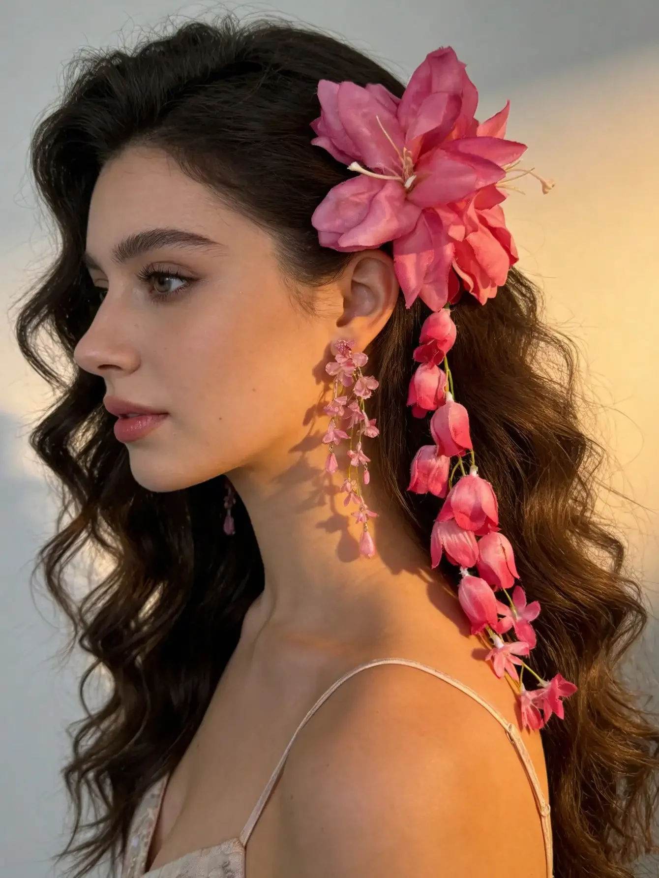 1pc Bohemian Faux Flower Lily Of The Valley Tassel Hair Clip, Sweet Beach Holiday Decor Hair Accessory For Women, Claw Clips, Head Accessories
1pc Bohemian Faux Flower Lily Of The Valley Tassel Hair Clip, Sweet Beach Holiday Decor Hair Accessory For Women, Claw Clips, Head Accessories