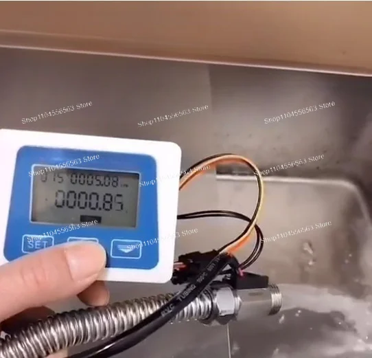Intelligent Digital Display Flow Meter, 2/3 Point PE Pipe Compatible, Water Flow Sensor Special for Water Purifiers
Intelligent Digital Display Flow Meter, 2/3 Point PE Pipe Compatible, Water Flow Sensor Special for Water Purifiers
