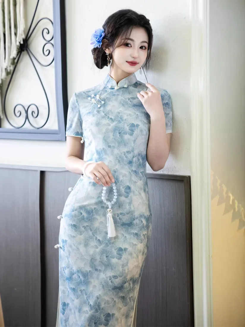 2026 Spring/Summer Qipao Double layered Long New Chinese style Girl's Temperament Blue Women's Qipao
2026 Spring/Summer Qipao Double layered Long New Chinese style Girl's Temperament Blue Women's Qipao