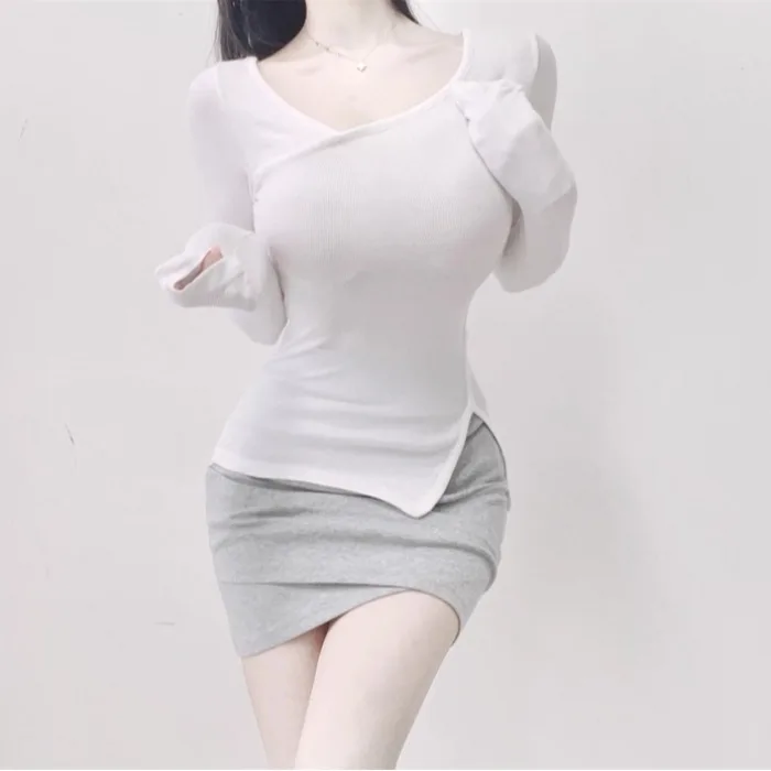 Slim Fit Long Sve V-Ne T-irt Dongda Gate Autumn Winter New Sle Faionable Slit Base irt Tight Body Top
Slim Fit Long Sve V-Ne T-irt Dongda Gate Autumn Winter New Sle Faionable Slit Base irt Tight Body Top
