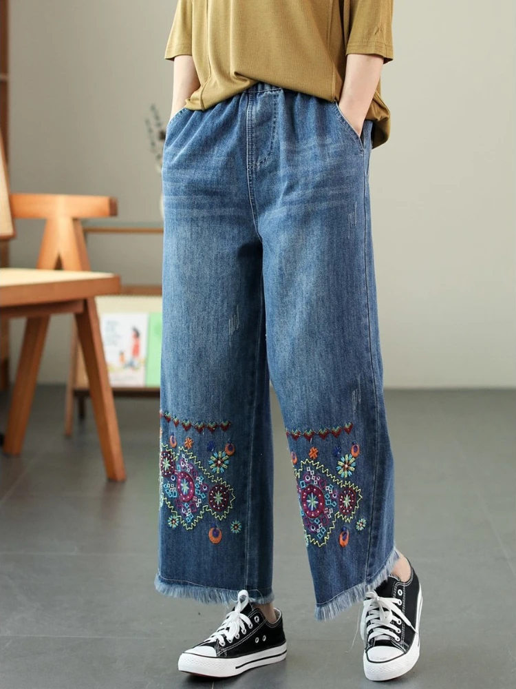 Women's Ethnic Embroidered Jeans Spring Autumn High Waist Loose Wide Leg Denim Pants Vintage Boho Baggy Trousers
Women's Ethnic Embroidered Jeans Spring Autumn High Waist Loose Wide Leg Denim Pants Vintage Boho Baggy Trousers