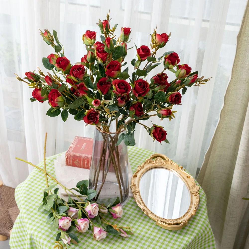 Tai Shi Qin Yin, 5 Small Roses in Simulation, Holding Roses in Hands
Tai Shi Qin Yin, 5 Small Roses in Simulation, Holding Roses in Hands