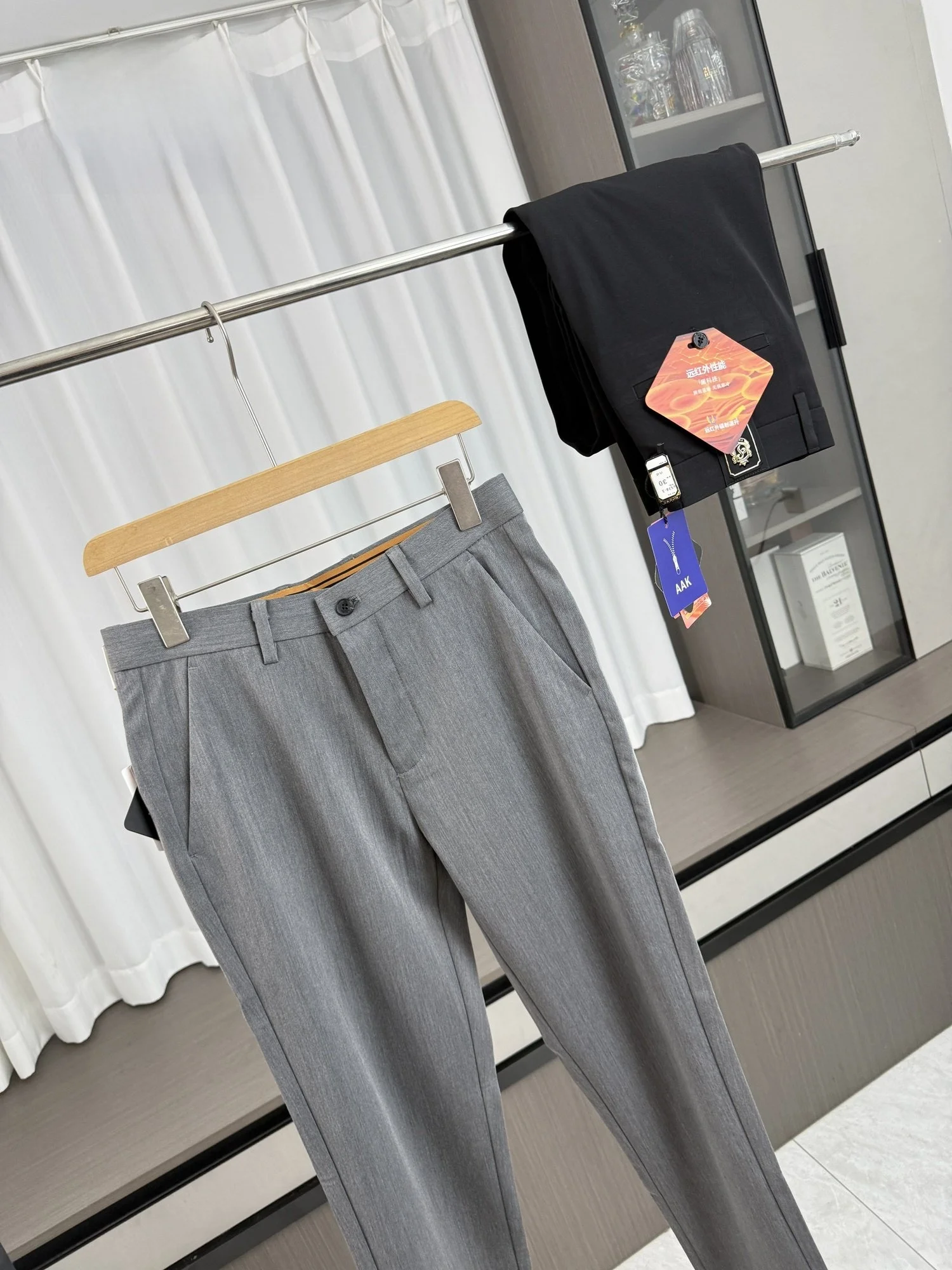 MinuiKa Bla Tech Men's Casual Straight Leg Pants Anti-Wrinkle Busin Faion Elastic Waist Versatile Spring Summer Autumn
MinuiKa Bla Tech Men's Casual Straight Leg Pants Anti-Wrinkle Busin Faion Elastic Waist Versatile Spring Summer Autumn