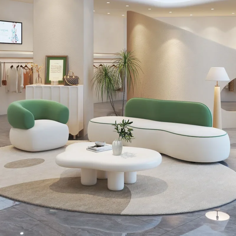 Ресепшн, клубный зал, холл, мебель в стиле лёгкой роскоши, зона отдыха, домашняя мебель, диваны
Ресепшн, клубный зал, холл, мебель в стиле лёгкой роскоши, зона отдыха, домашняя мебель, диваны