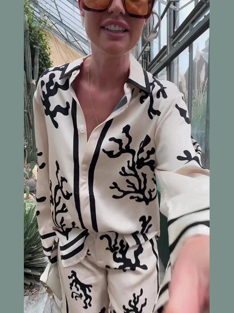 Print Single Breasted Women Shirt Suits Long Sleeve Wide Leg Female Pant Set 2024 Fashion Spring Casual Patchwork Loose Lady Set
Print Single Breasted Women Shirt Suits Long Sleeve Wide Leg Female Pant Set 2024 Fashion Spring Casual Patchwork Loose Lady Set