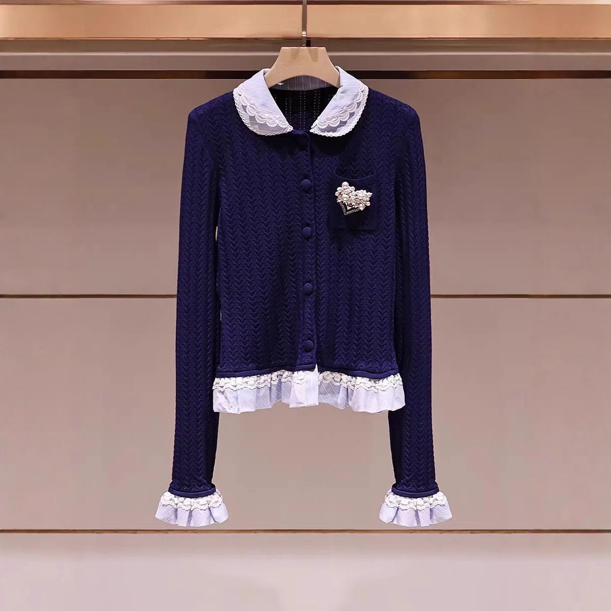 Fashionable Knitted Doll Collar Sweater Coat Women's Elegant Style Long Sleeve Polyester Fiber Regular Fit Sweet Style Casual...
Fashionable Knitted Doll Collar Sweater Coat Women's Elegant Style Long Sleeve Polyester Fiber Regular Fit Sweet Style Casual...