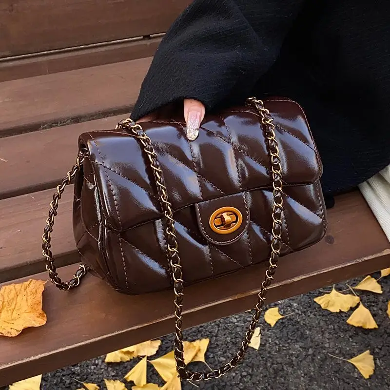 Retro High-end Oil Wax Leather Shoulder Bag New Niche Fashion Small Fragrant Wind Rhombus Messenger Women's Bag MS677
Retro High-end Oil Wax Leather Shoulder Bag New Niche Fashion Small Fragrant Wind Rhombus Messenger Women's Bag MS677