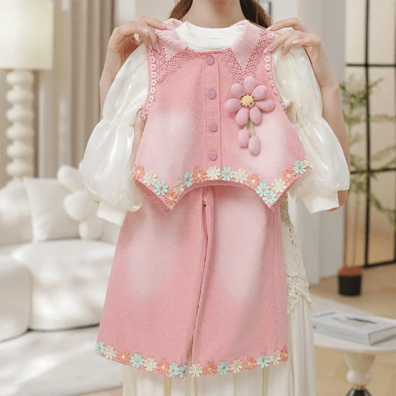 Стильный и очень красивый осенний джинсовый жилет с объемным цветком для девочек, шифоновая рубашка, кружевные широкие брюки 
Стильный и очень красивый осенний джинсовый жилет с объемным цветком для девочек, шифоновая рубашка, кружевные широкие брюки