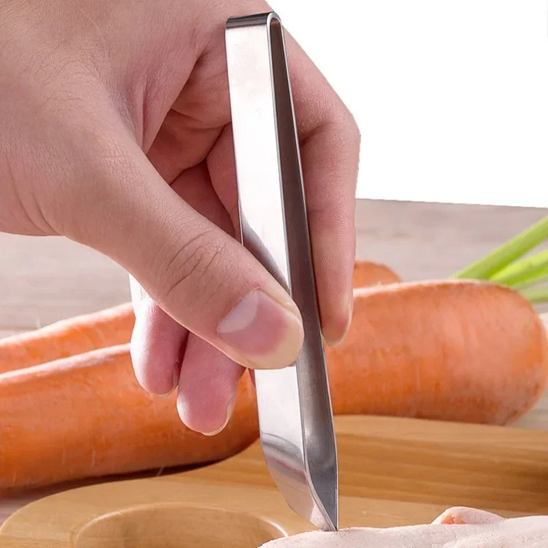 1pc Stainless Steel Fish Bone Tweezers Pincer Clip Puller Remover Tongs Fish Bone Plucking Clamp Kitchen Gadgets Tools
1pc Stainless Steel Fish Bone Tweezers Pincer Clip Puller Remover Tongs Fish Bone Plucking Clamp Kitchen Gadgets Tools