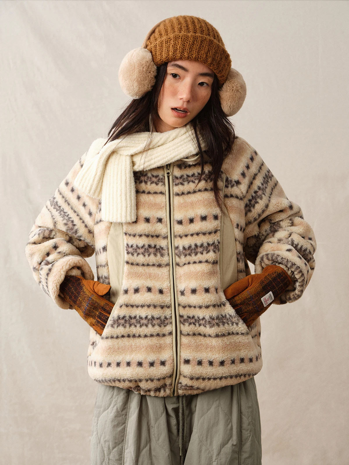 Octopusme Women's Winter Jaet Lamb Fur Cotton Coat Vintage Splicing Design Loose Fit Zipper ket Regular Sve Long
Octopusme Women's Winter Jaet Lamb Fur Cotton Coat Vintage Splicing Design Loose Fit Zipper ket Regular Sve Long