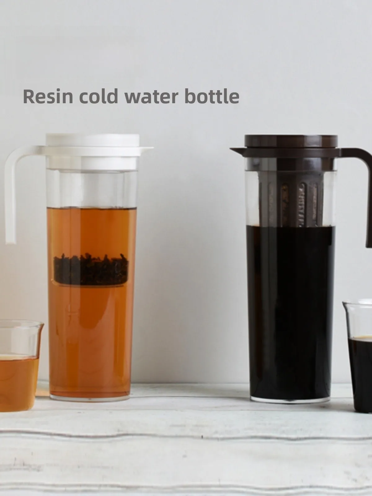 Original KINTO Plastic Resin Cold Water Pot Bottle with Filter Simple Design Juice Cooler Hot And Cold Drinks L-.5L Capaci
Original KINTO Plastic Resin Cold Water Pot Bottle with Filter Simple Design Juice Cooler Hot And Cold Drinks L-.5L Capaci