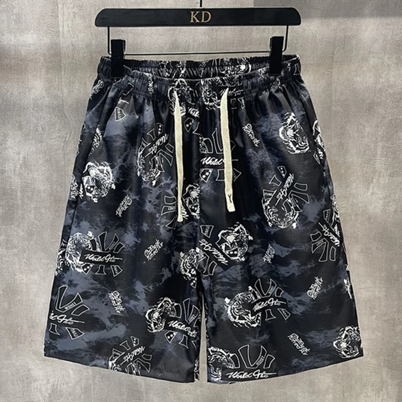 Quick Drying Sports Beach Pants Men's Knee Length Pants Retro Letter Tiger Full Printed Graphic Shorts Loose Elastic High Waist
Quick Drying Sports Beach Pants Men's Knee Length Pants Retro Letter Tiger Full Printed Graphic Shorts Loose Elastic High Waist