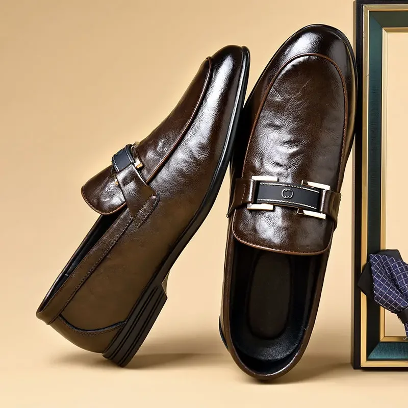 Деловые мужские туфли в британском стиле, коричневые слипоны, дешевые, элегантные и классические кожаные повседневные мужские туфли 39 года
Деловые мужские туфли в британском стиле, коричневые слипоны, дешевые, элегантные и классические кожаные повседневные мужские туфли 39 года