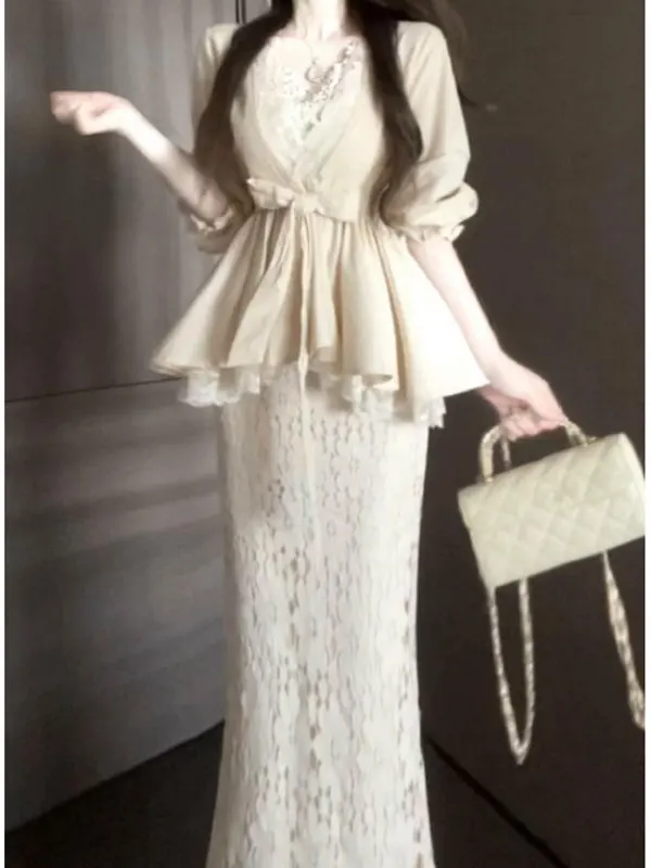 Elegant Lace Top And High Waist Skirt Set V Neck Spring Fashion Comfortable Cotton Long Sleeve Casual Outfit for Women
Elegant Lace Top And High Waist Skirt Set V Neck Spring Fashion Comfortable Cotton Long Sleeve Casual Outfit for Women