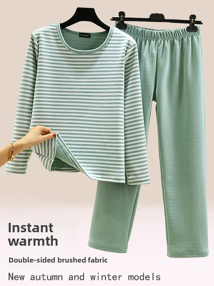 Thickened Fleece Pajamas Set Women's Winter Leisure Long Sleeve Sleepwear Home Clothes round Neck Long Pants Casual Style
Thickened Fleece Pajamas Set Women's Winter Leisure Long Sleeve Sleepwear Home Clothes round Neck Long Pants Casual Style