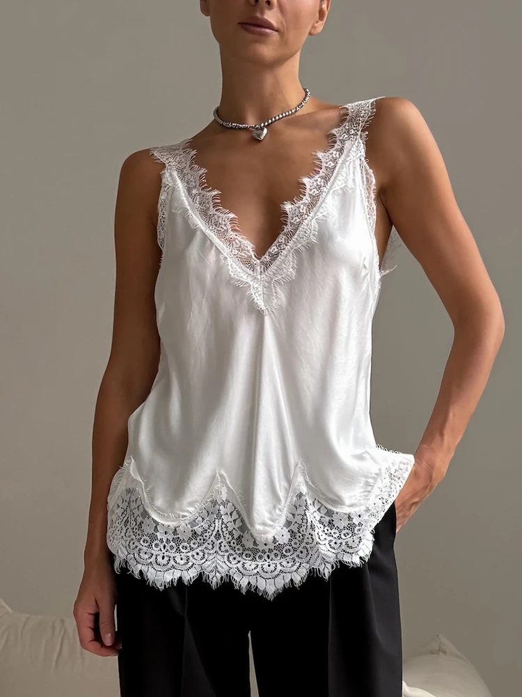 Ticketsx Women Lace Patchwork Tops Fashion New Vintage V Neck Backless Sleeveless Tank Top Elegant Casual Party Streetwear Camis
Ticketsx Women Lace Patchwork Tops Fashion New Vintage V Neck Backless Sleeveless Tank Top Elegant Casual Party Streetwear Camis
