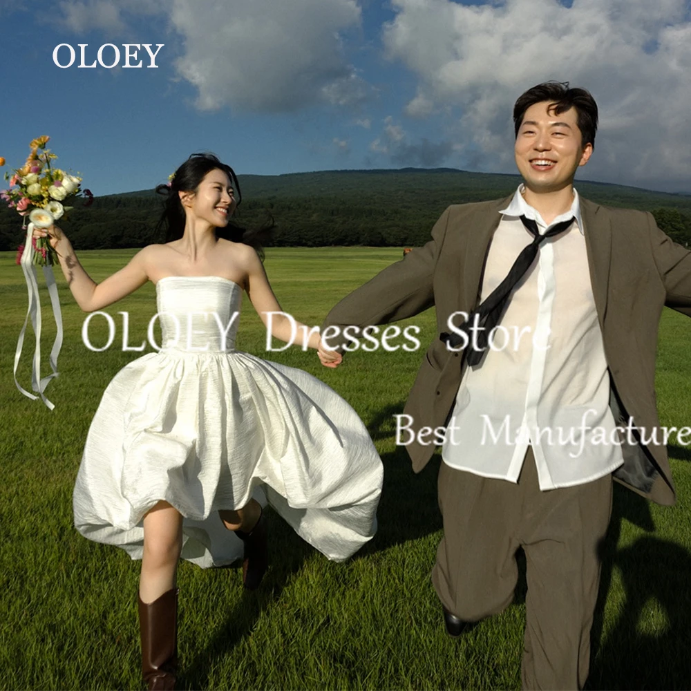 OLOEY Strapless Ivory Short Wedding Dress Korea Outdoor Photoshoot Pleats Mini Bridal Gown With Cape Sleeveless Custom Made
OLOEY Strapless Ivory Short Wedding Dress Korea Outdoor Photoshoot Pleats Mini Bridal Gown With Cape Sleeveless Custom Made