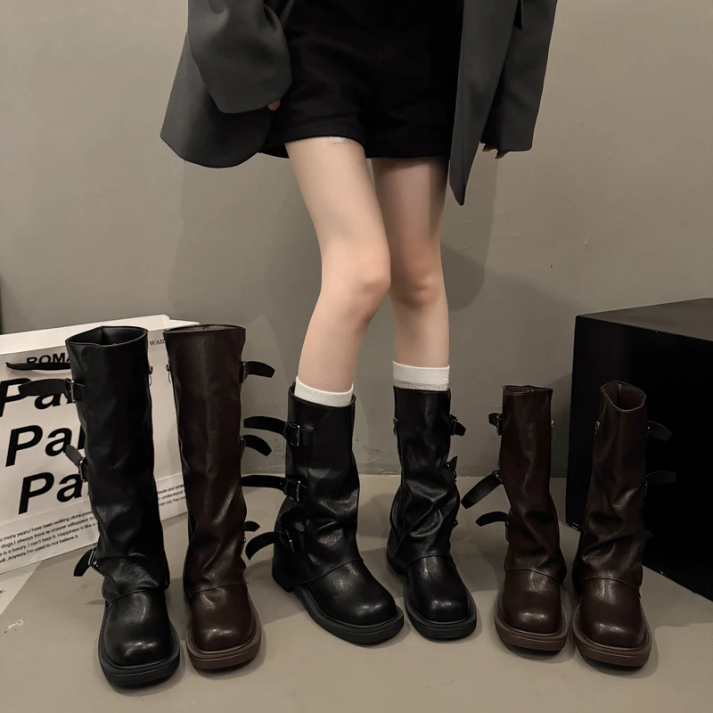 Винтажные женские высокие сапоги рыцаря с пряжкой на ремне, модные длинные ботильоны без шнуровки на низком каблуке botas de inverno feminina 
Винтажные женские высокие сапоги рыцаря с пряжкой на ремне, модные длинные ботильоны без шнуровки на низком каблуке botas de inverno feminina