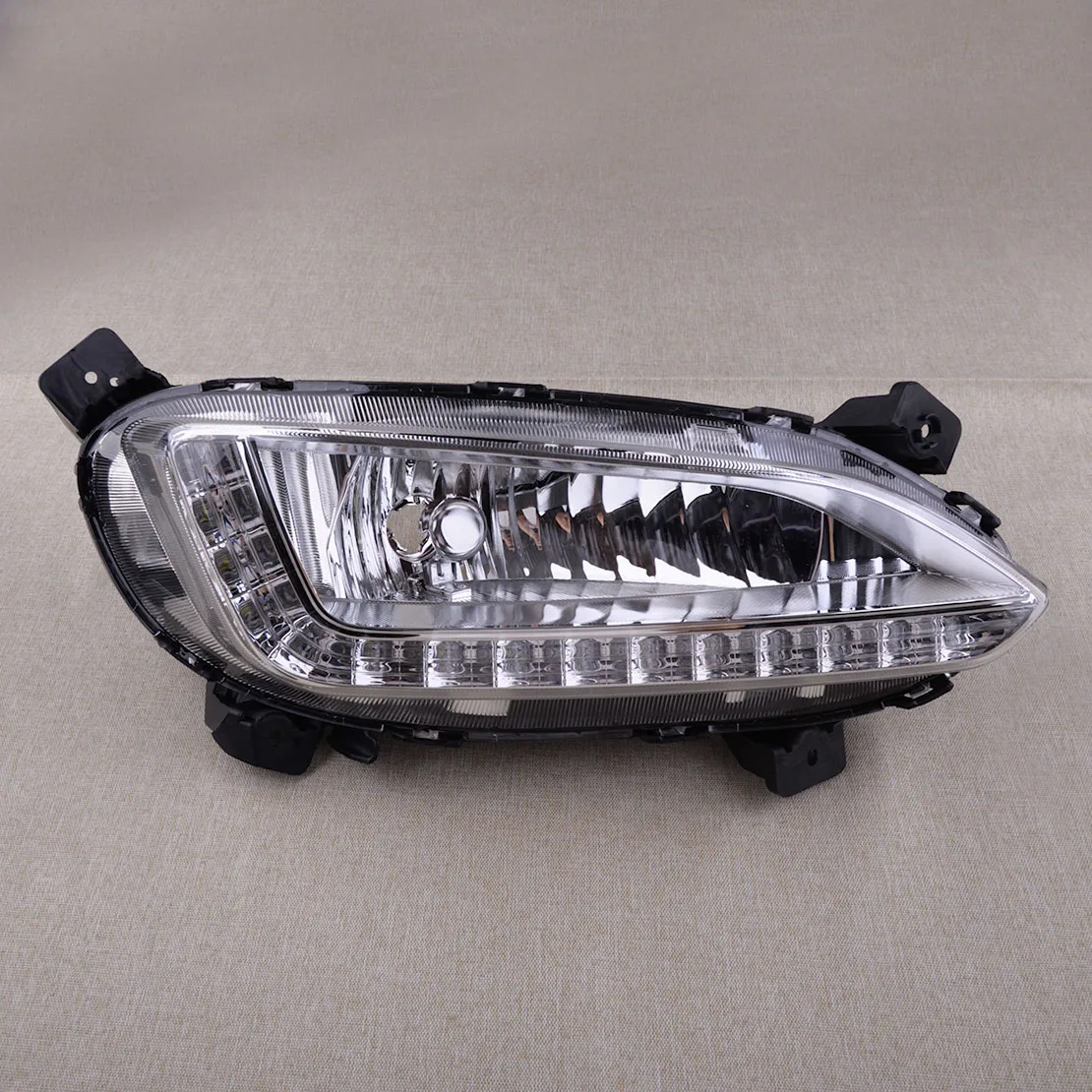 Front Right DRL Daytime Running Light Fog Lamp Fit For Hyundai Santa Fe IX45 2013-2015
Front Right DRL Daytime Running Light Fog Lamp Fit For Hyundai Santa Fe IX45 2013-2015