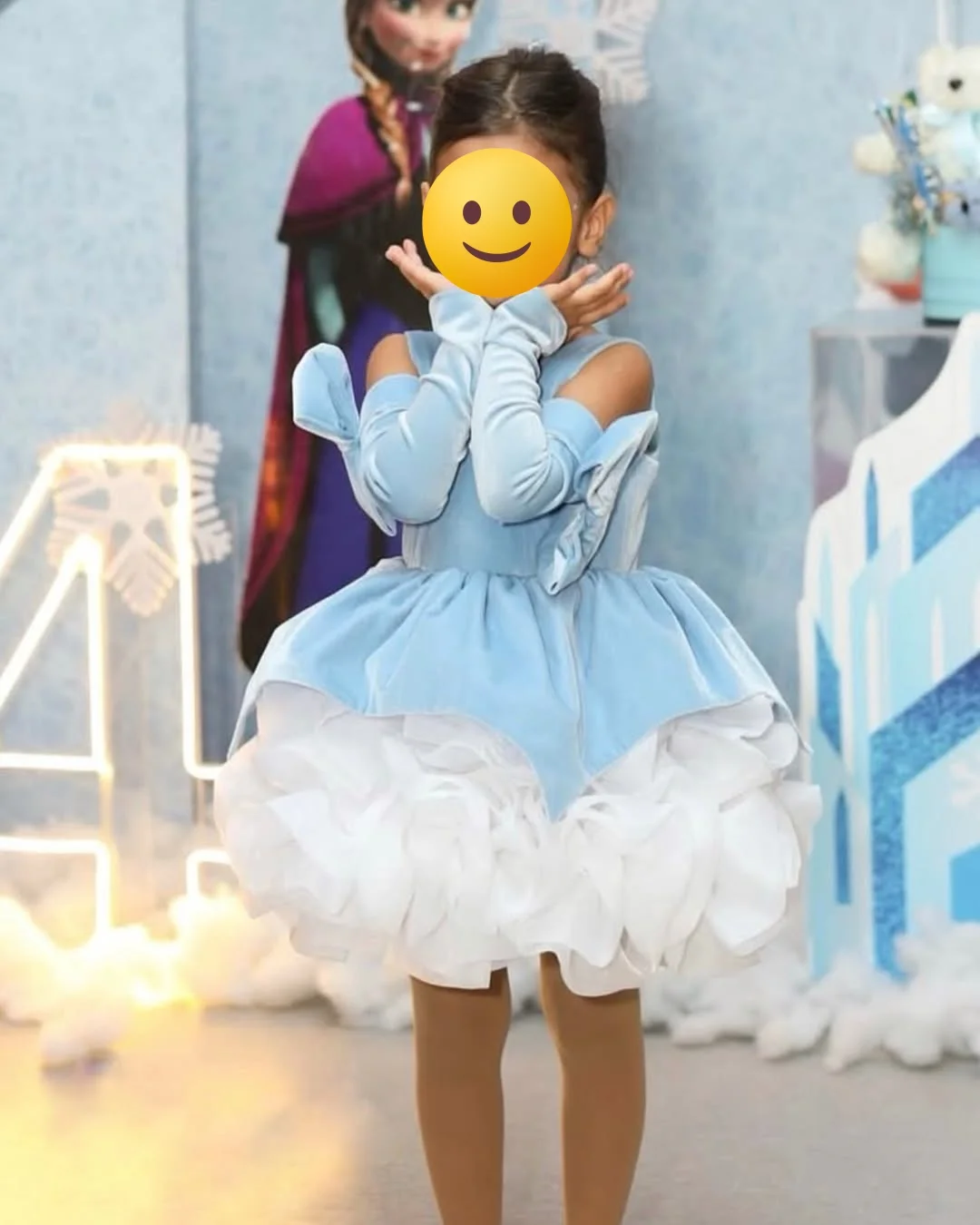 Customized Light Blue Flower Girl Dresses With Bows Knee length Kids Birthday Dresses Princess Party First Communion Gowns
Customized Light Blue Flower Girl Dresses With Bows Knee length Kids Birthday Dresses Princess Party First Communion Gowns