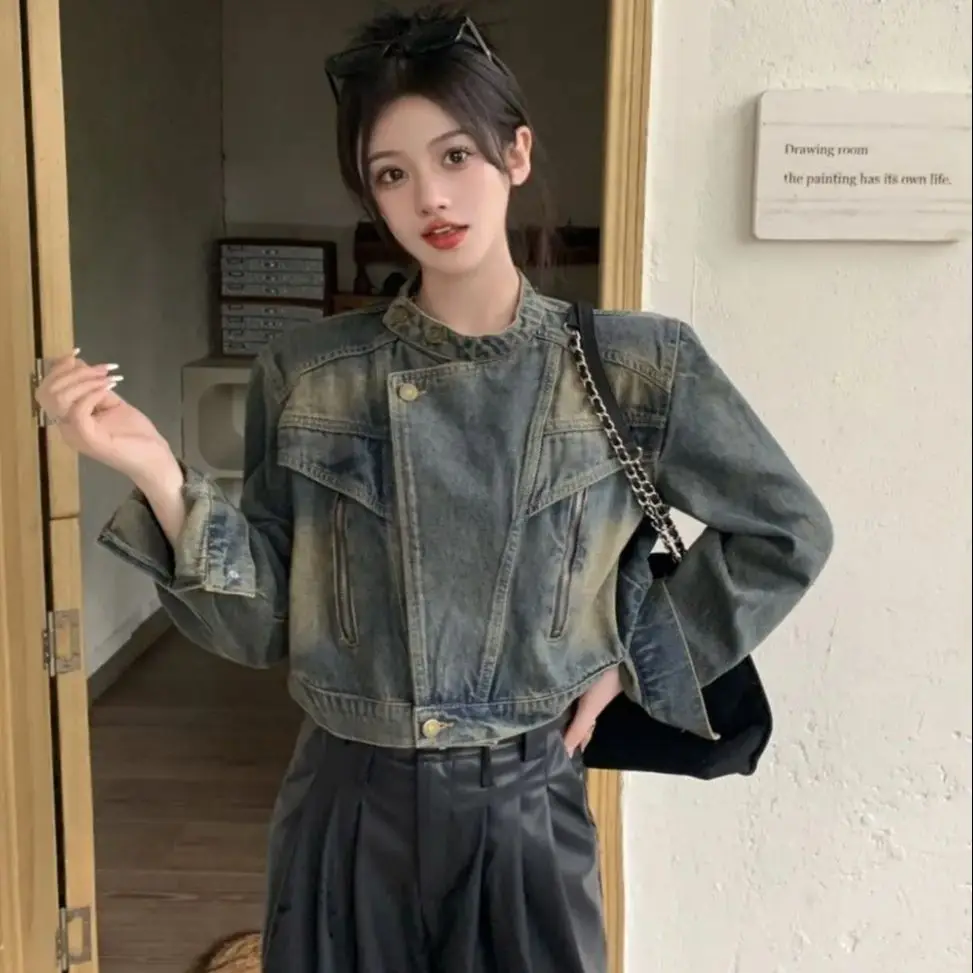 Stand Collar Denim Jacket Retro Street Style Women Korean Fashion Short Coat 2024 Autumn Winter New Long-Sleeved Top
Stand Collar Denim Jacket Retro Street Style Women Korean Fashion Short Coat 2024 Autumn Winter New Long-Sleeved Top