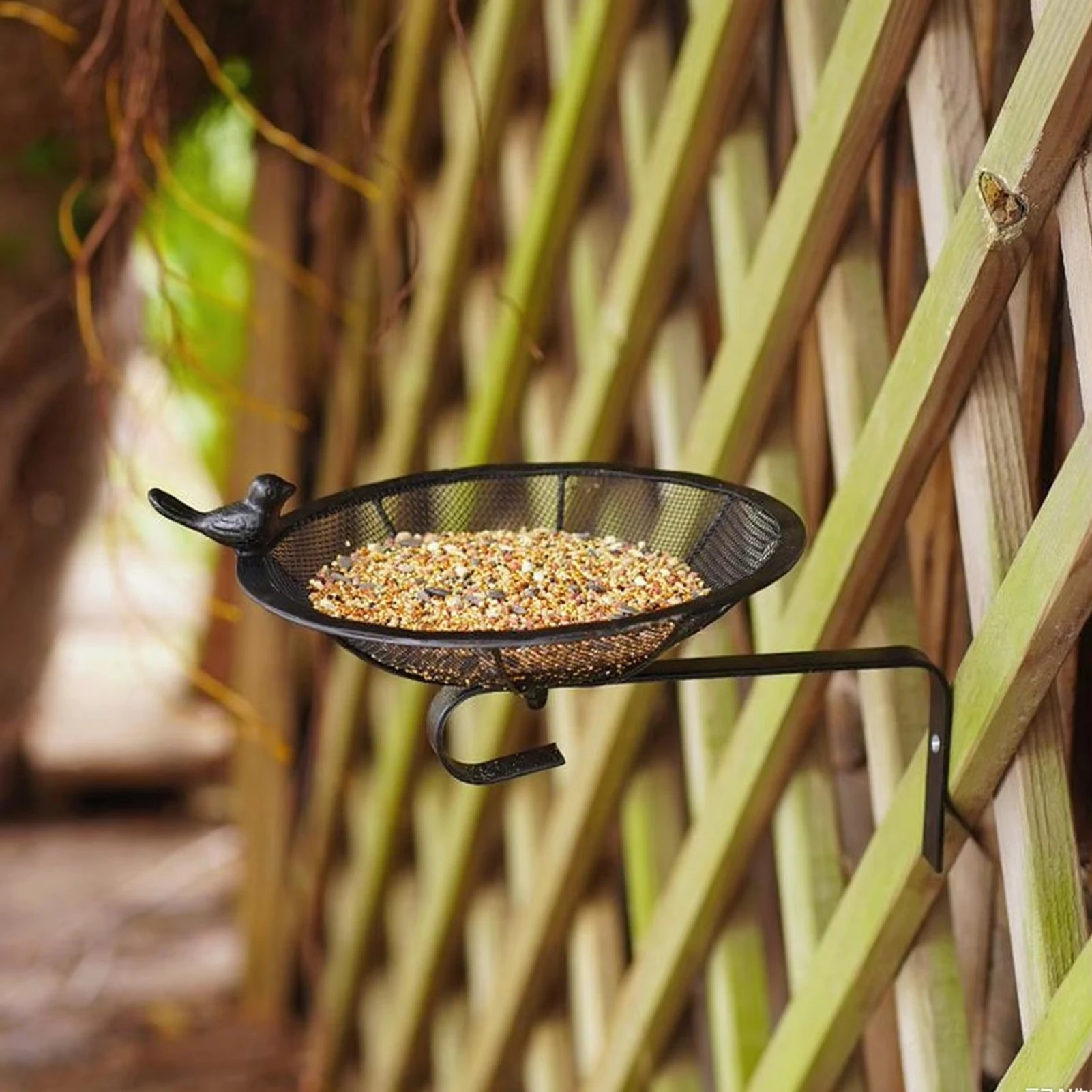 Bird Feeder Outside Wild Bird Feeding Station Animals Dining Weatherproof Heavy Duty Metal Mesh Wire Mesh Tray Bird Feeder
Bird Feeder Outside Wild Bird Feeding Station Animals Dining Weatherproof Heavy Duty Metal Mesh Wire Mesh Tray Bird Feeder